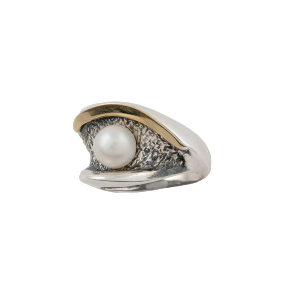 Pearl Ring in Sterling Silver with Gold